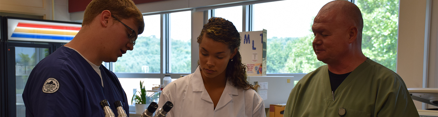 Students and Instructor in the MLT Lab